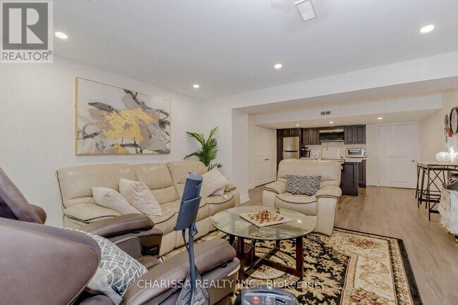 Building Photo - 3321 Mintwood Cir