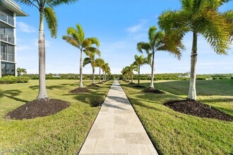 Building Photo - 307 Goodlette-Frank Rd