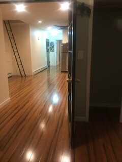 Building Photo - 563 Walton Ave