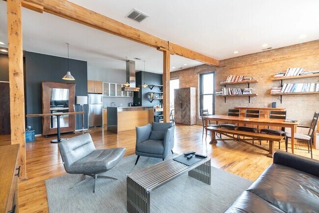 Building Photo - 3000 South Archer Avenue - 3R