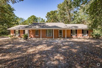 Building Photo - 123 Lancewood Cir