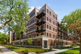 Building Photo - 1555 Ridge Ave