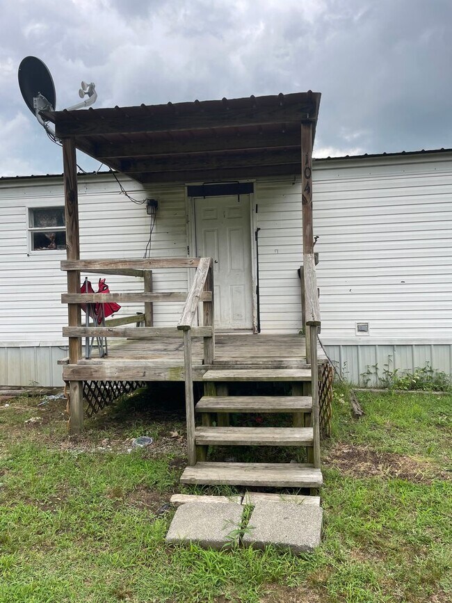 Building Photo - 3 Bed, 2 Bath, 1,280 sq ft mobile home on ...
