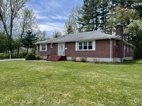 Building Photo - 25 Lindy Ln