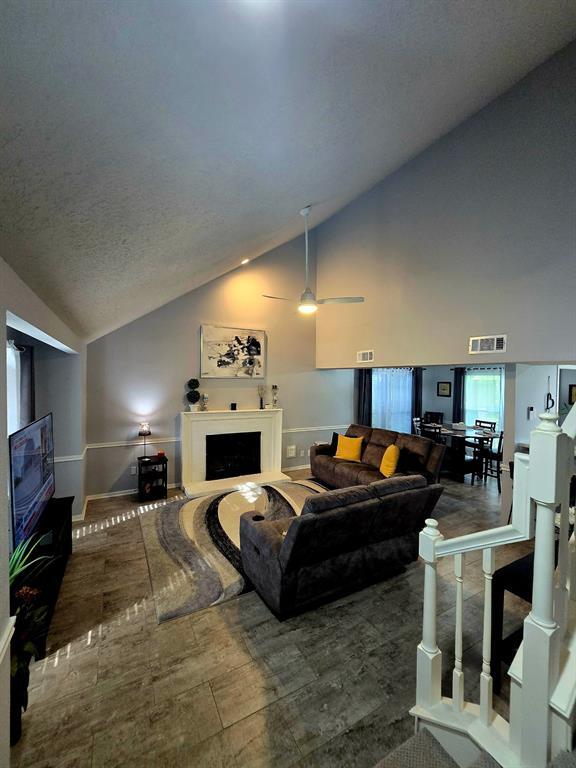 Building Photo - 14244 Oak Chase Dr