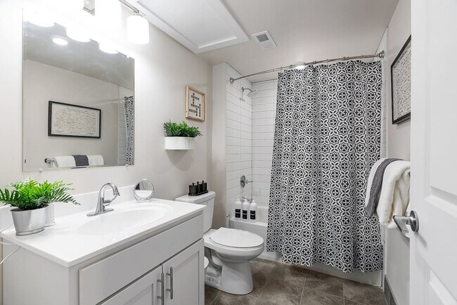 Foto del edificio - 4500 Wayne Ave