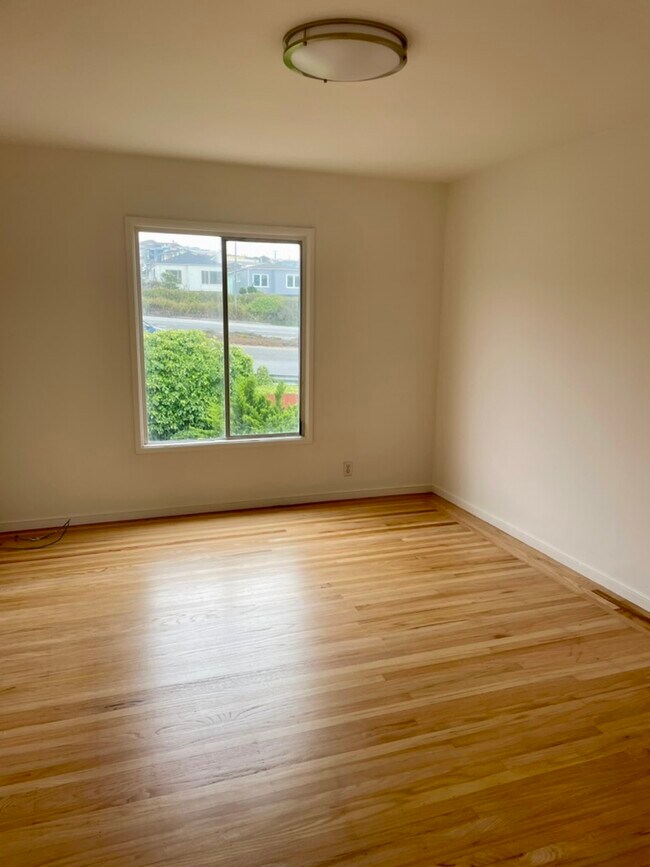 Primary Bedroom - 1188 S Mayfair Ave
