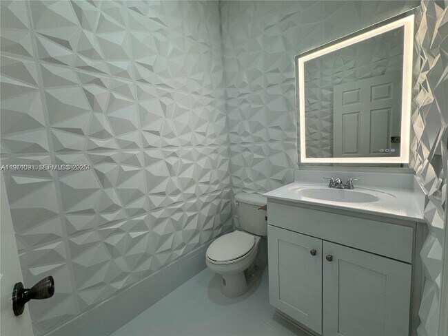 Foto del edificio - 10012 NW 7th St