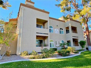 Building Photo - 3145 E Flamingo Rd