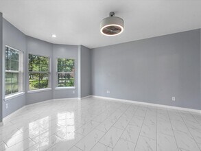 Building Photo - 6131 Settlers Lake Cir W