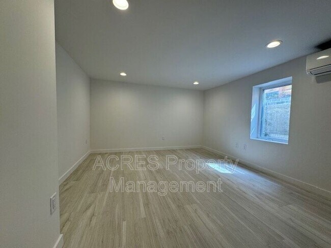 Foto del edificio - 9423 36th Ave SW