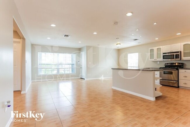 Building Photo - 7730 NW 39th St