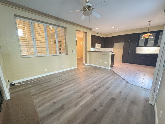 Foto del edificio - Scripps Ranch/POWAY 3 br+Bonus room $4500.00