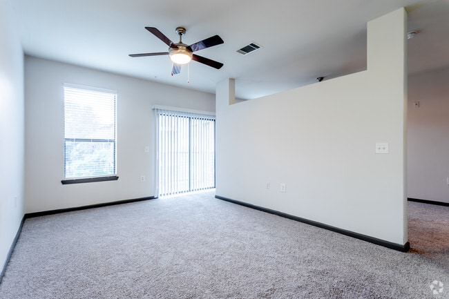 1BR, 1BA - 708 SF - A2 - The Link at Plano