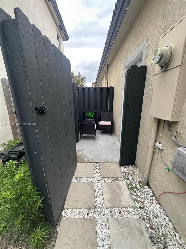 Foto del edificio - 11879 SW 253rd Terrace