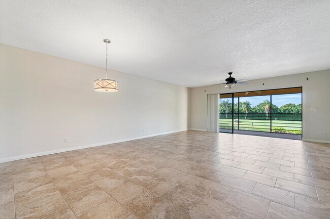 Foto del edificio - 6442 Aspen Glen Cir