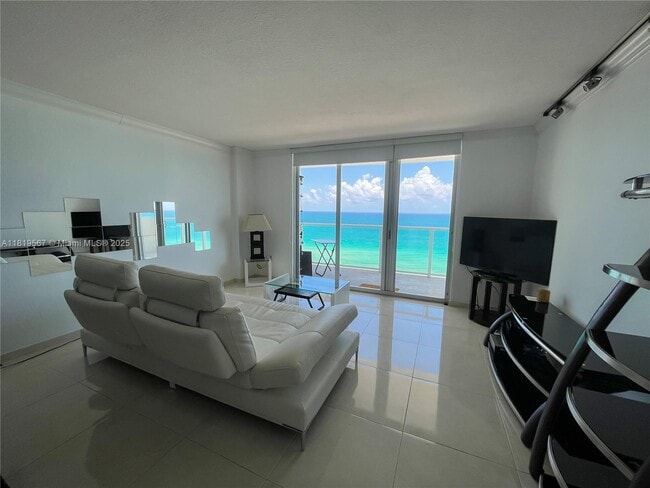 Building Photo - 5701 Collins Ave