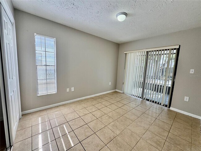 Foto del edificio - 5487 Sawyer Rd