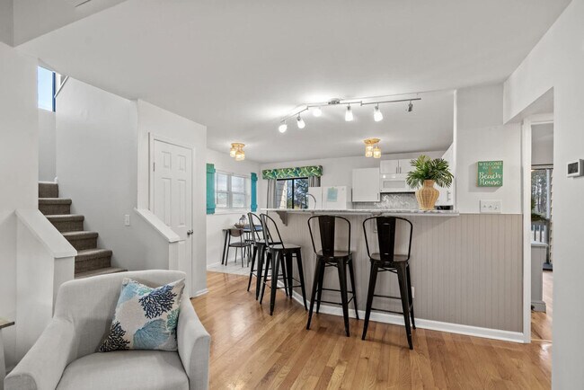 Foto del edificio - 1356 Glenns Bay Rd