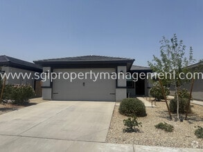 Building Photo - 17322 W Country Club Terrace