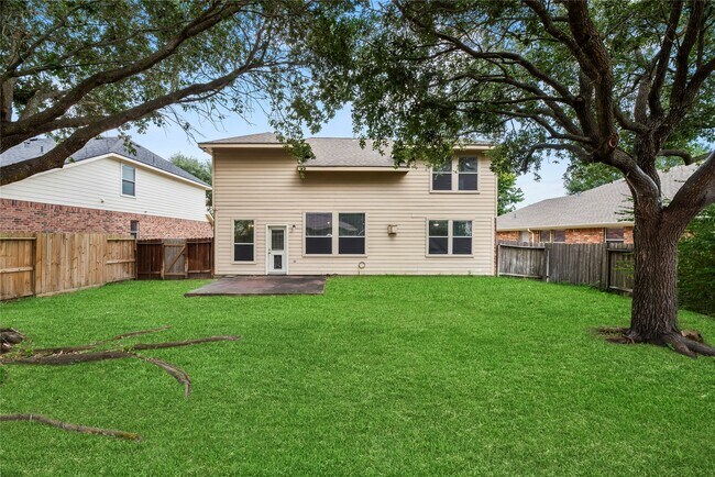 Foto del edificio - 16127 Spur Canyon Ct
