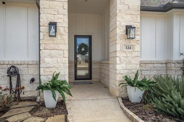 Building Photo - 124 Craigmore Dr