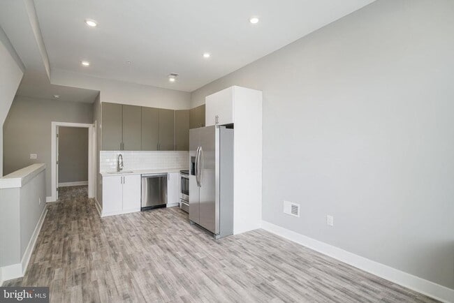 Foto del edificio - 1443 N 8th St