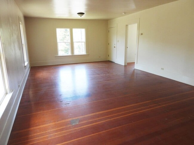 Foto del edificio - Single Family Home in Scotia!