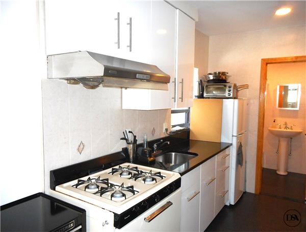 Primary Photo - 9 Pell St