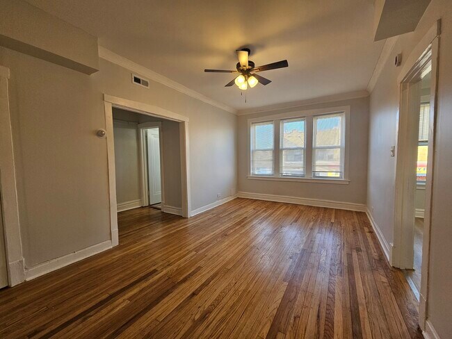 Foto del edificio - 4753 N Monticello Ave