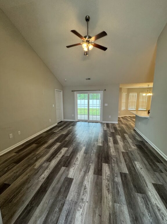 Photo - 296 Leste Rd House