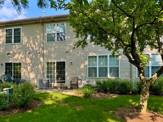 Building Photo - 543 Shakespeare Dr