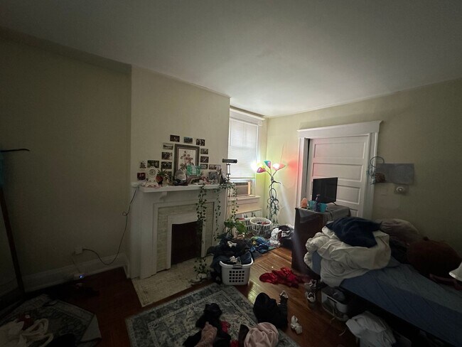 Foto del edificio - 5-6 Bedroom House in Clifton