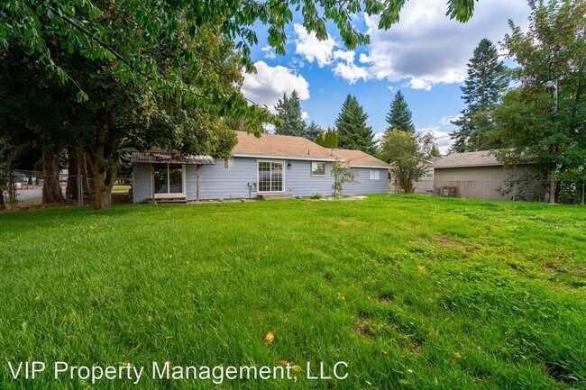 Building Photo - 4 br, 3 bath House - 9725 N. Gleason Rd.