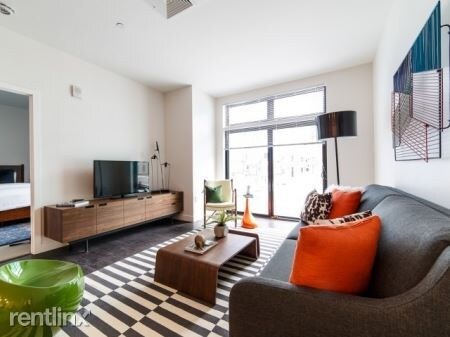 Foto del edificio - 1 br, 1 bath Apartment - 480 Foley St Unit 10