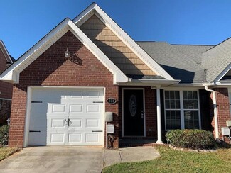 Building Photo - 923 Bryan Cir
