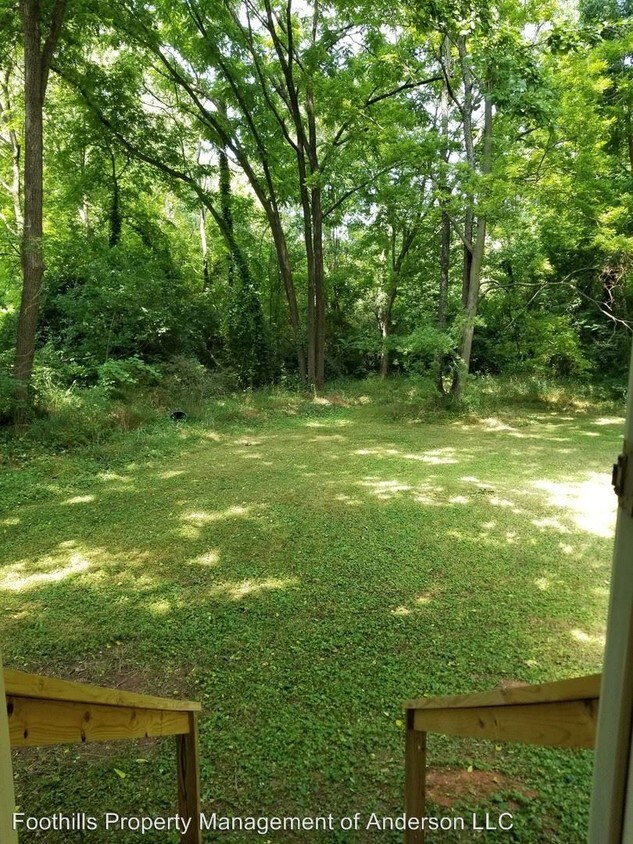 Building Photo - 3 br, 1 bath House - 124 Brown Street