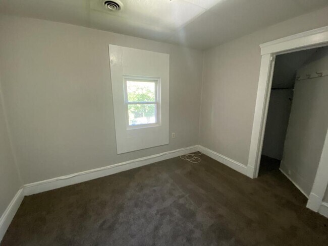 Building Photo - 12705 Thrush Street #03