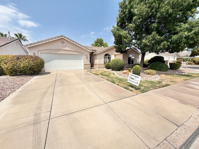 Building Photo - 143 187 N Westridge Dr
