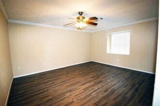 Building Photo - 1806 Cedarwood Ct