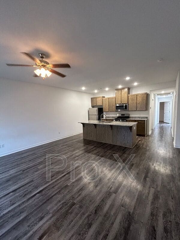 Building Photo - 644 Hidden Springs Dr