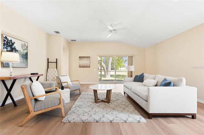 Building Photo - 5105 Gato Del Sol Cir