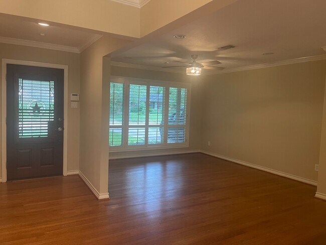 Foto del edificio - 4750 Hummingbird St