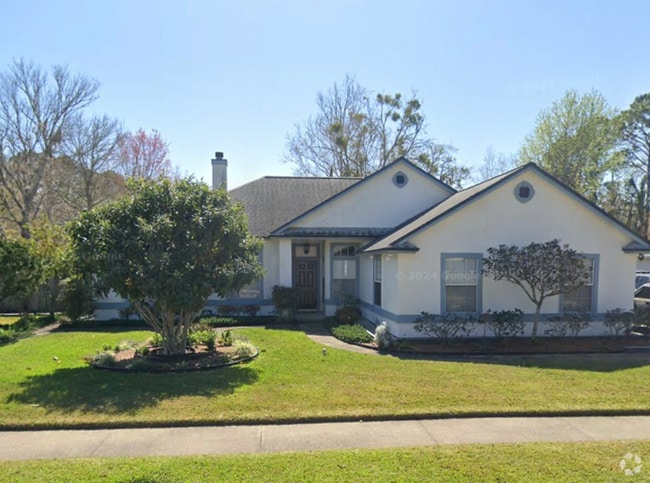 Building Photo - 1813 Weston Cir