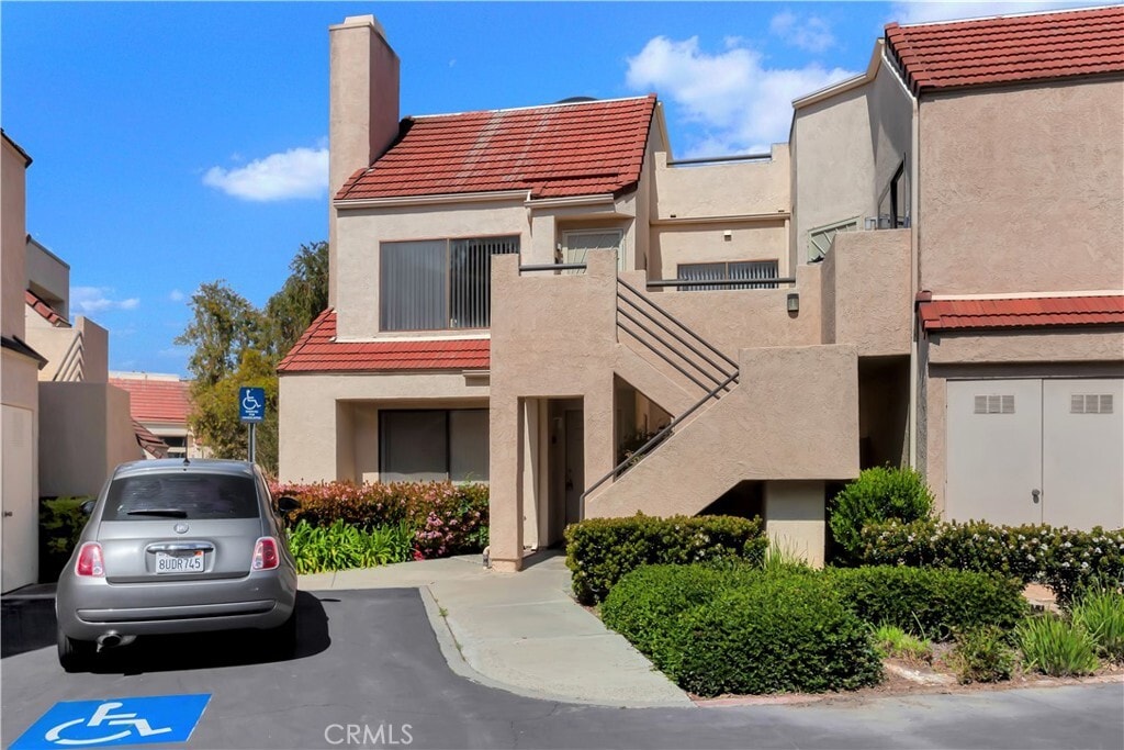 Primary Photo - 151 Pearl-