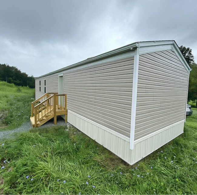 Building Photo - 1732 Nivens Ln