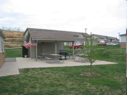 Picnic Area - Park Ridge Apartments