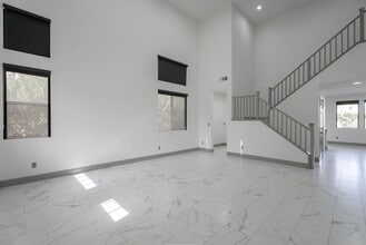 Building Photo - 9796 Altadena St