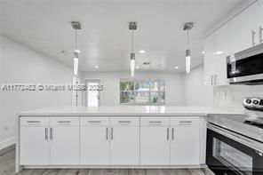 Building Photo - 101 SW 53rd Ave