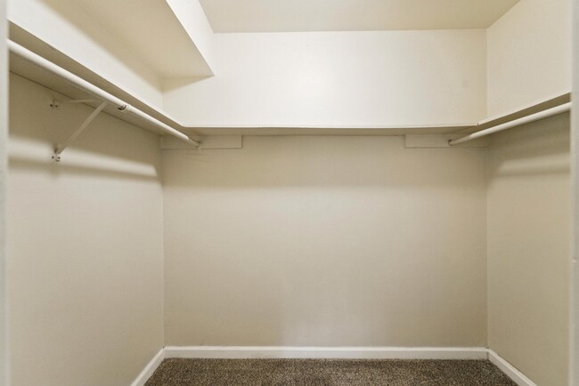 Building Photo - 303 Tradewinds Dr
